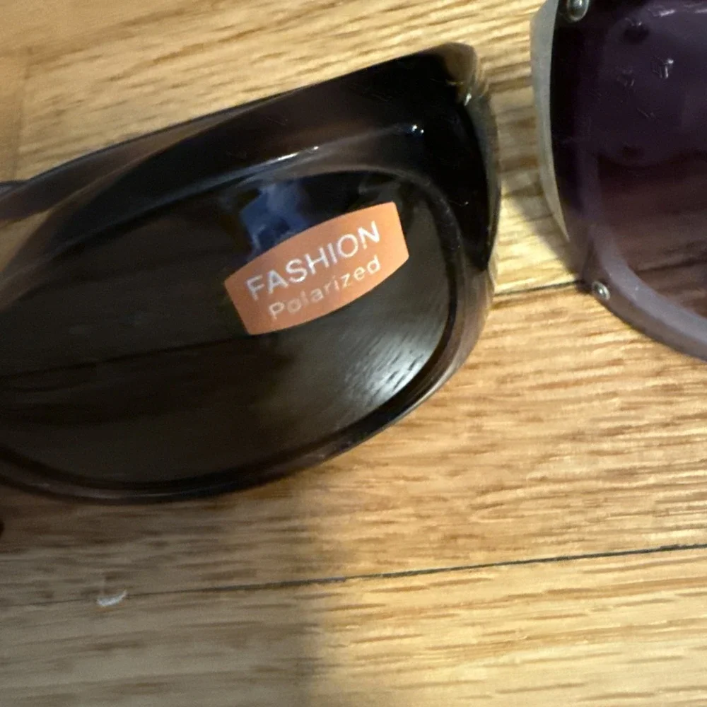 The Unbranded Brand this lot